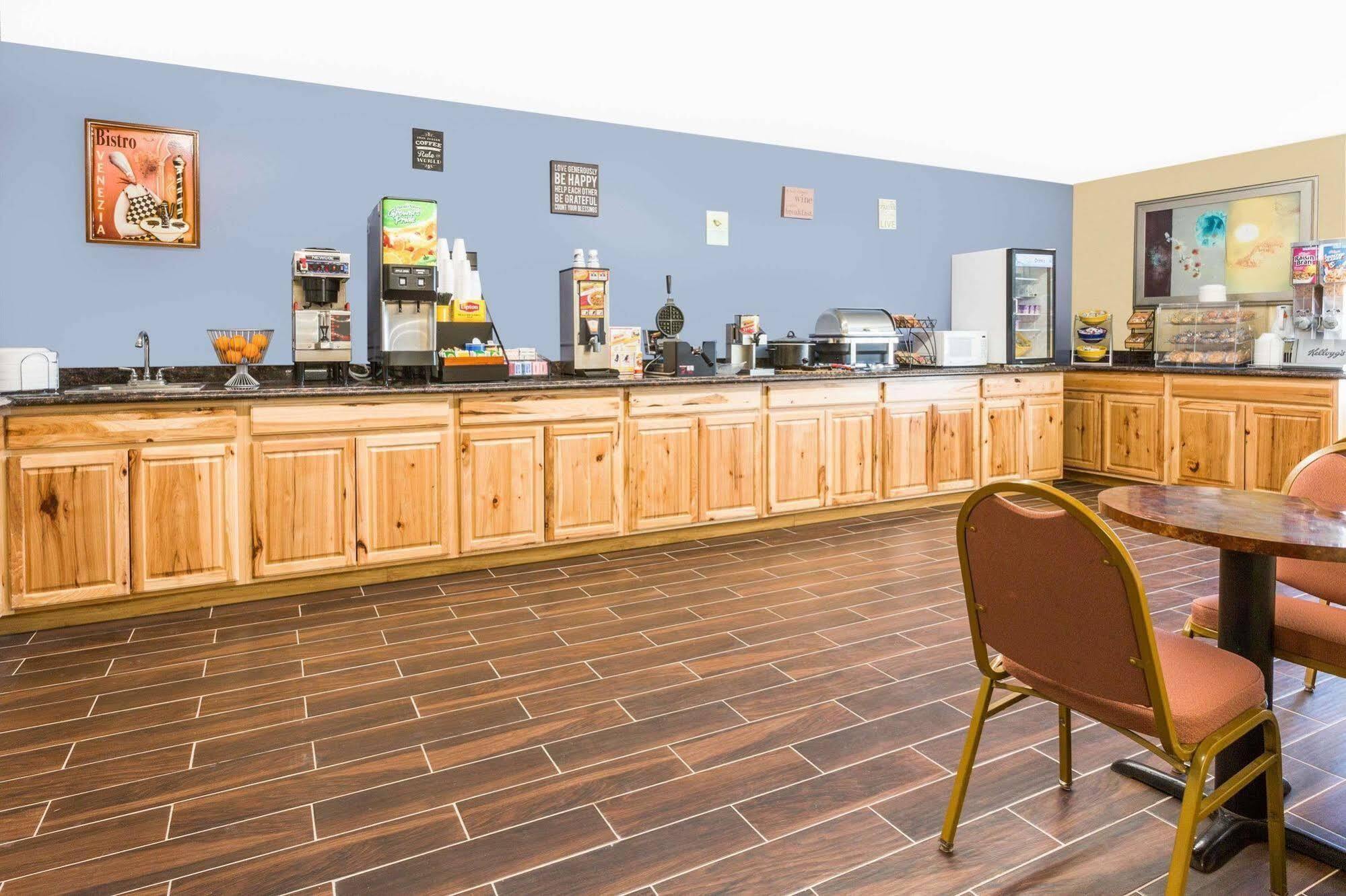 Scottsbluff Inn Kültér fotó